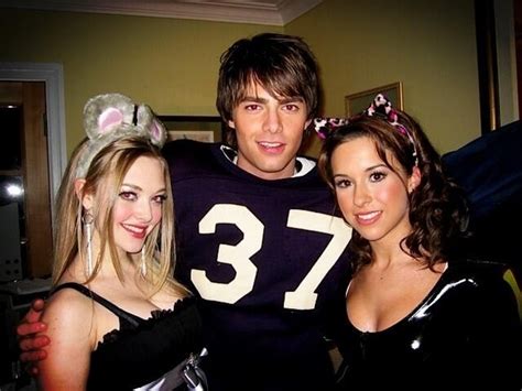 Aaron Samuels Tweeted Behind The Scenes Photos From Mean Girls