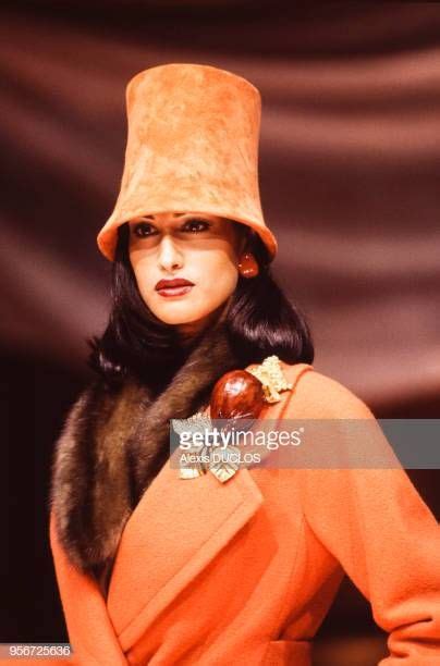 Yasmeen Ghauri 90s Pictures And Photos Getty Images