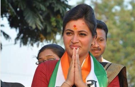 this female politician is so beautiful that she can leave even bollywood actresses behind