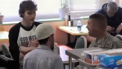 watch a us soldier stand up for muslim deli worker being