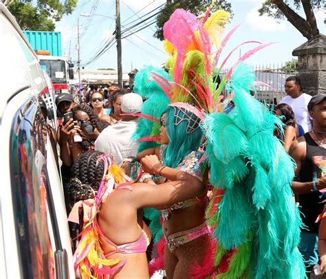 rihanna carnival barbados 3 sawfirst hot celebrity pictures