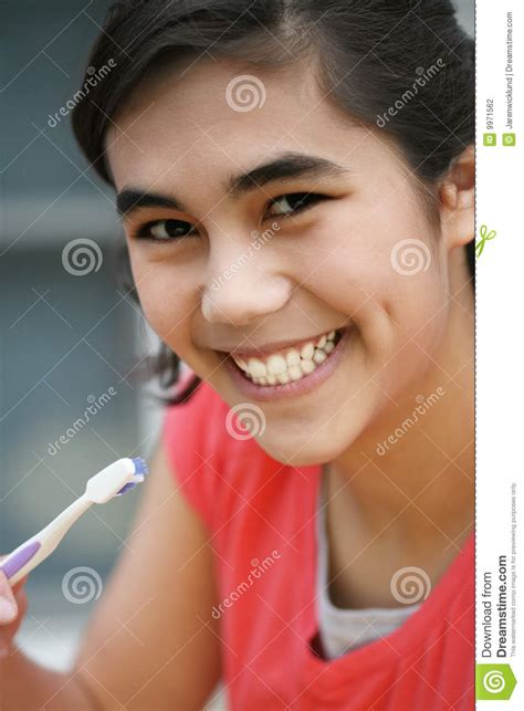 reserved teeth asian teen teenage lesbians