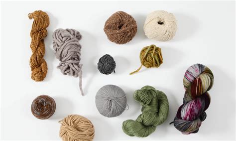 10 Creative No Stitch Things To Make With Yarn Craftsy