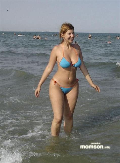 Busty Mom In Bikini On The Beach  In Gallery Amateur
