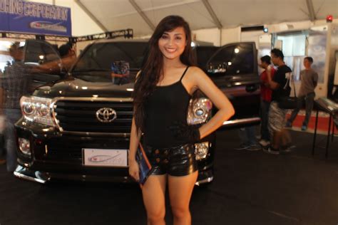 Manila International Auto Show Boasts Of Stunning Babes And Bumpers