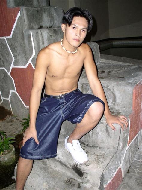 sexy asian twink get clothes off on stairs ass point
