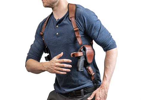 wear  shoulder holster