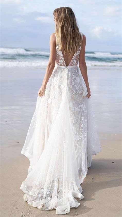 32 Beach Wedding Dresses Perfect For A Destination Wedding – Fab