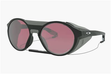 Oakley’s New Sunglasses Are Weird But Make Perfect Sense Gafas De Sol