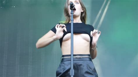 tove lo tits tits 9 18 15 video photo the fappening 2014 2019 celebrity photo leaks