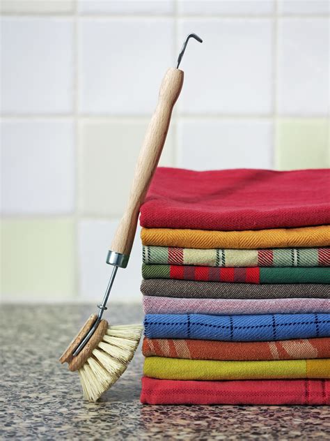 fashioned cleaning hacks  stand  test  time