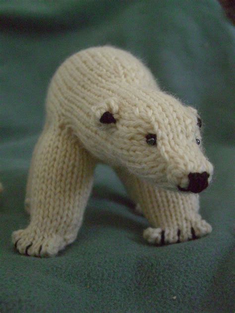 peabey the polar bear knitting pattern on ravelry site polar bear and arctic crafts activities