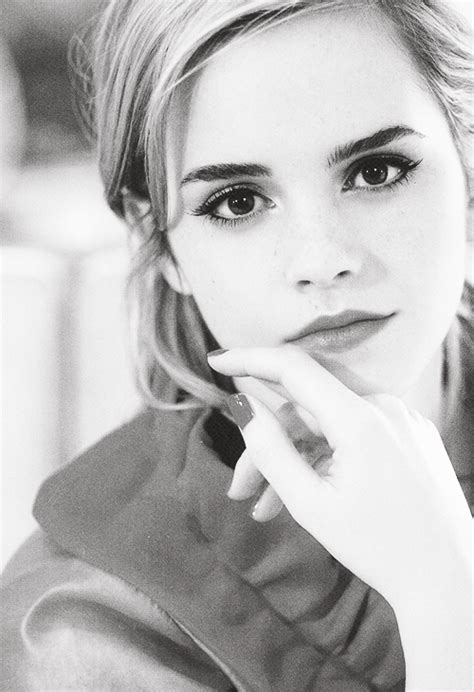 32 Pretty Girls With Freckles Emma Watson Inspiration