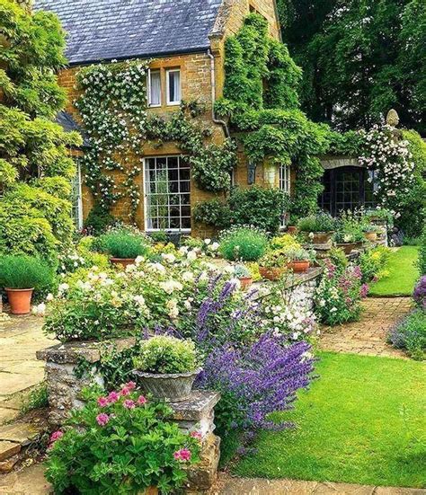 beautiful front yard cottage garden landscaping ideas small english garden cottage garden