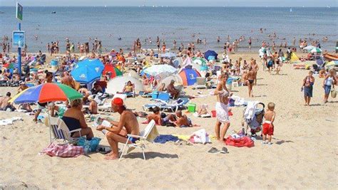 Amsterdam Beach And Its Surrounding Coastal Areas Are A Popular Day