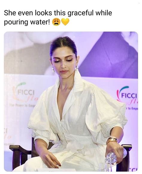 pin by màñìśhà kåśhýàp👑 on deepika padukone deepika