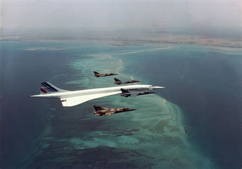 gorgeous  rare pic   concorde  escorted  french fighter
