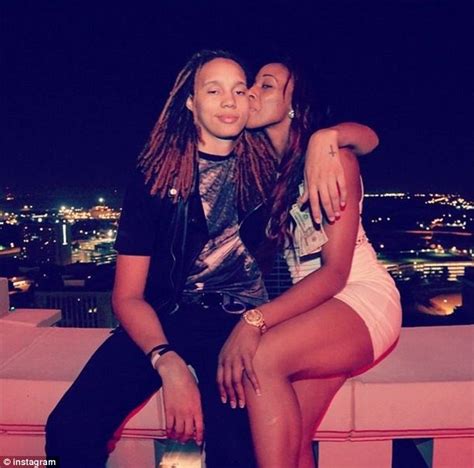 wnba players brittney griner and glory johnson engaged
