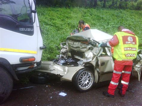 collision    highway durban leaves  dead accidentscoza discussion