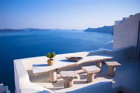 airbnbs  greece island villas romantic getaways