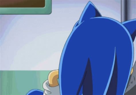 spooky things keep you running faster — can we talk about sonic