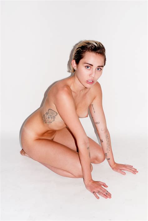 miley cyrus topless nude pussy ass candy mag 01 celebrity