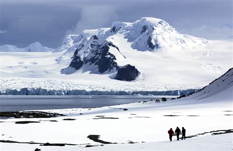 stranded   years   antarctic heres