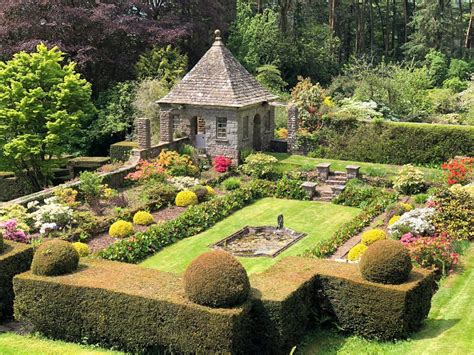 secret gardens  britain     visit
