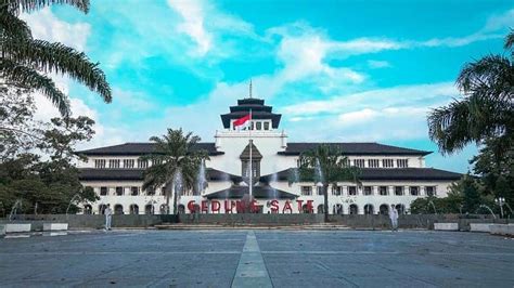 tempat bersejarah  bandung menyimpan sejuta cerita