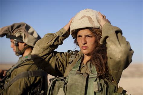 israeli women blaze trail in military public radio