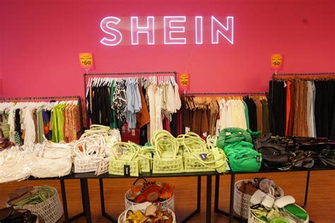 read shein    rival iranian women  cutting  hair