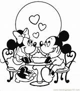 Minnie Mickey Mouse Pages Kissing Coloring Getcolorings sketch template