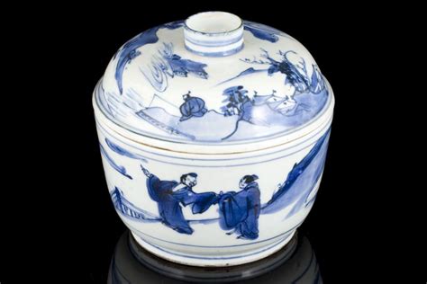 blue  white chinese export porcelain transitional bowl  cover painted  figures