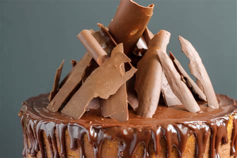Vanilla Cake With Chocolate Buttercream Recipe Sugar Spices Life