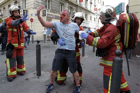 tientallen gewonden na veldslag hooligans  marseille rtl nieuws