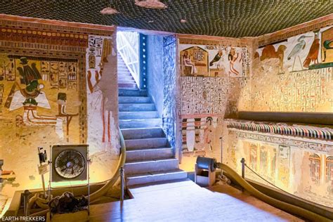 Inside The Tomb Of Queen Nefertari A Photo Tour Earth Trekkers