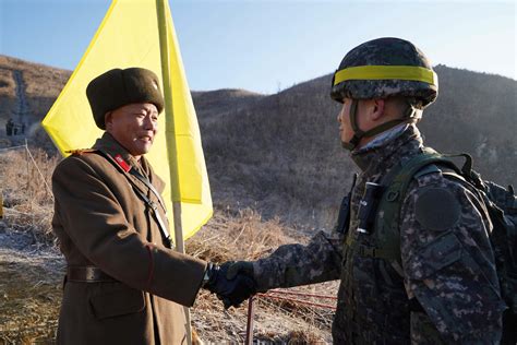 north  south korea troops cross border   time  war