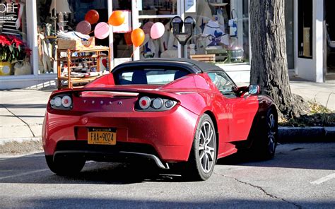 tesla roadster      early adopters electric car