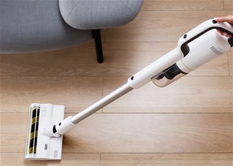 xiaomis latest crowdfunder  roidmi nex wireless vacuum cleaner gizmochina