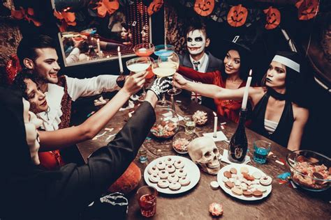 How To Throw An Adult Halloween Party Hitchswitch Blog