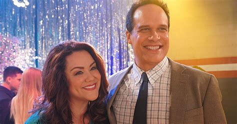 will american housewife return for season 5 the odds are in its favor
