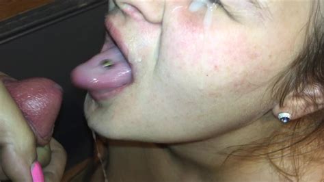 Mom Gives Christmas Present Early And Get Her Own Cum Facial Surprise