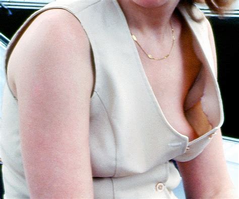 braless milf in open top worn in public porn pic eporner