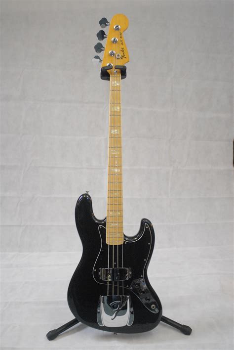 1977 fender jazz bass usa black with black guard maple neck nicknamed
