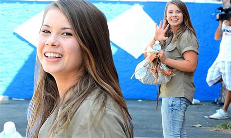steve irwin s daughter bindi irwin at dancing with the stars rehearsal daily mail online