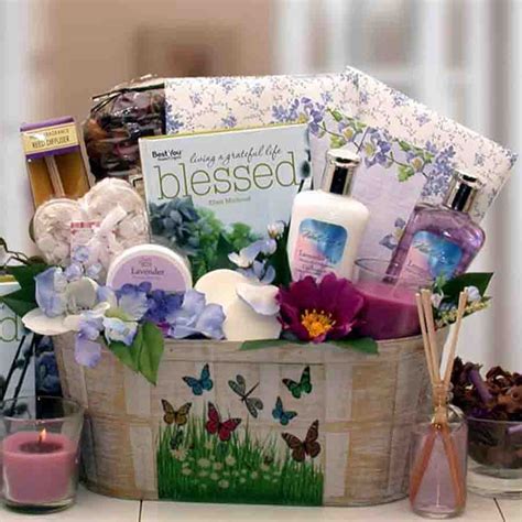 essential spa gift set relax  pamper  gifts arttowngiftscom