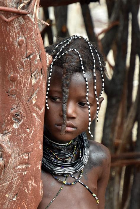 fillette himba namibie africa people african tribal girls african