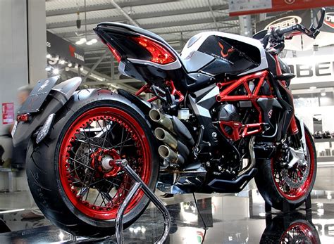 Here It S A Form Of Mv Agusta Lewis Hamilton Limited Edition