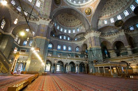 yeni cami  mosque  istanbul turkey yeni cami  em flickr