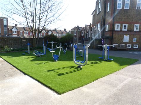 outdoor gymstamford hill school outdoor gym  artificial grass caloo